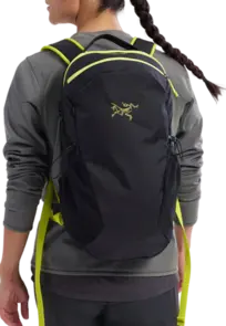 Arc'teryx Mantis 16 Backpack - Black/Euphoria