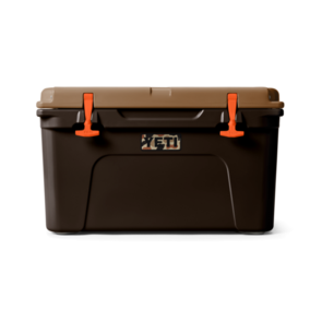 YETI Tundra 45 Hard Cooler - Wetlands Camo
