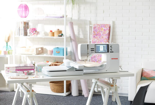 Bernina 735 Sewing Machine