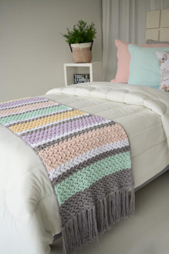 Circulo Crochet Pattern - Candy Coloured Bed Runner | The Ribbon Rose