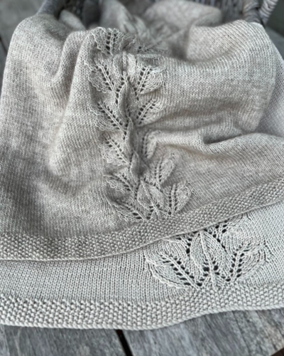 The Kiwi Stitch & Knit Co Autumn Leaves Blanket - 8ply Knitting Pattern / Kit