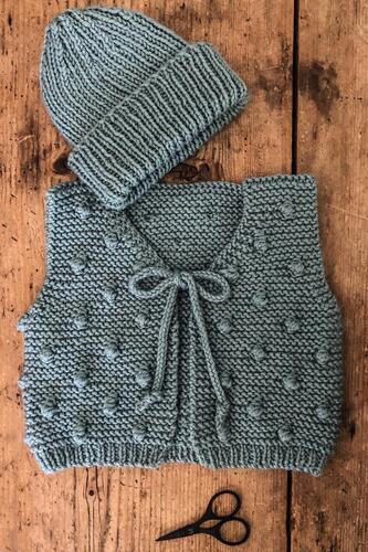 Lisa F Baby Cakes BC102 Blake Vest and Beanie Pattern / Kit