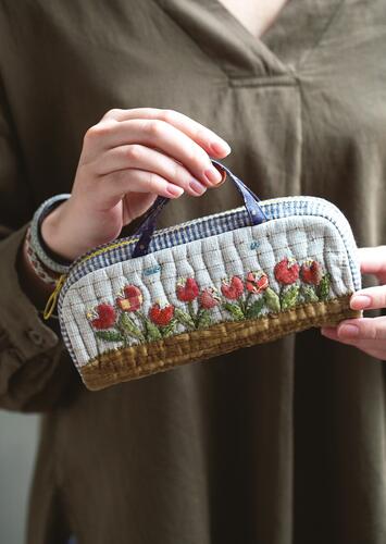 Yoko Saito Handheld Patchwork Treasures