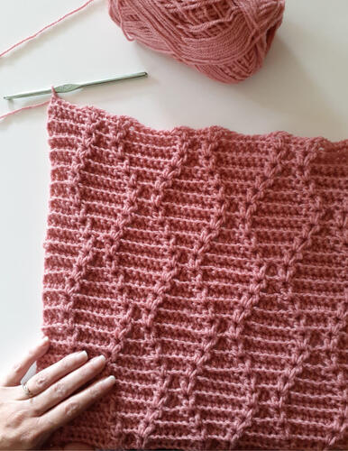 Holland Designs Crochet Pattern - Latticework Afghan | The Ribbon Rose