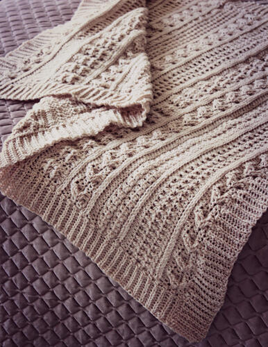 Holland Designs Crochet Pattern - August Afghan | The Ribbon Rose