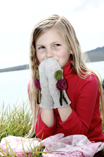 Lisa F LC10 - Secret Garden Mittens - Knitting Pattern / Kit