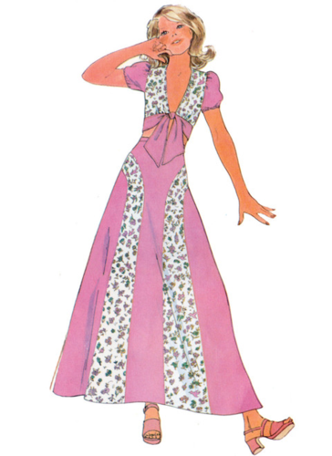 McCalls Sewing Pattern 1970s Misses' Top and Skirt M8431