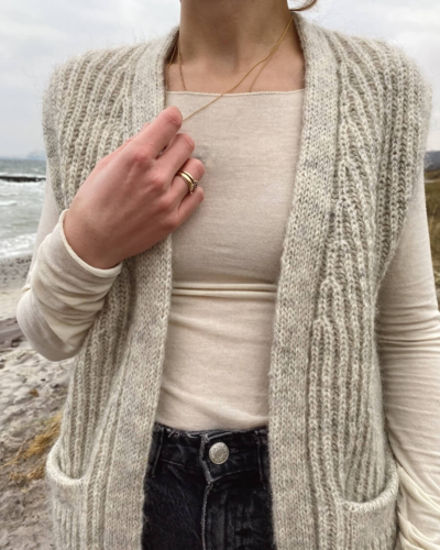 Petite Knit November Vest - Knitting Pattern / Kit