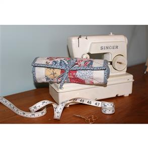 The Birdhouse Pattern - Sewing Roll
