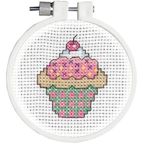Janlynn  Kid Stitch Mini Counted Cross Stitch Kit 3" Round - Cupcake