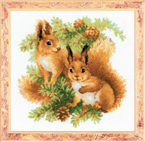 Riolis  Squirrels - Cross Stitch Kit
