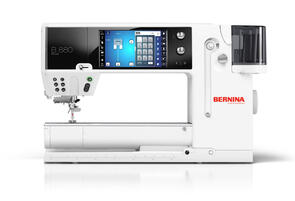 Bernina 880 PLUS Sewing Machine - Ex-Demo
