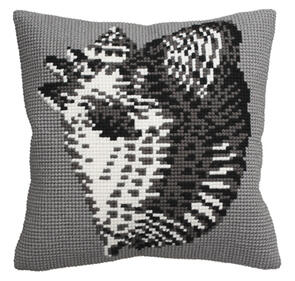 Collection D'Art  Needlepoint Cushion Kit - CONQUE