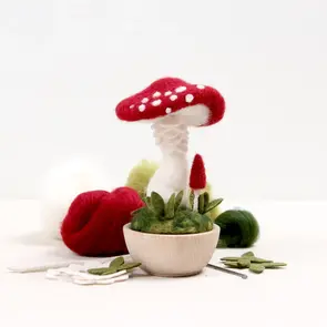 Benzie Design Needle Felting Kit, Crimson Toadstool