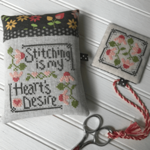 Hands On Design Cross Stitch Chart - Stitching is my Heart's Desire HD-141