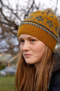 Lisa F HC59 - Winter Hat - Knitting Pattern / Kit