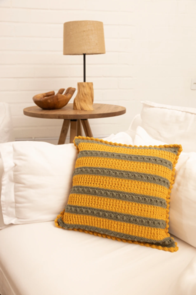 Circulo Crochet Pattern/Kit - Fennel Pillow