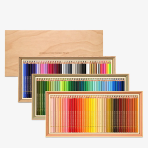 Holbein Artists' Coloured Pencil - Wooden Box set of 150 Colours