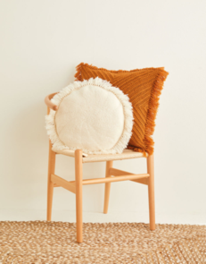 Sirdar 10233 Chevron & Fringed Cushions - Crochet Pattern / Kit