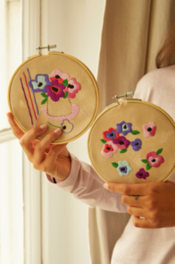 DMC Mindful Making - Peaceful Breeze Anemone - Embroidery Duo Kit