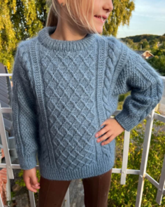 Petite Knit Moby Sweater Junior - Knitting Pattern / Kit