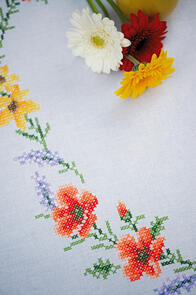 Vervaco  Tablecloth Kit Flowers & lavender