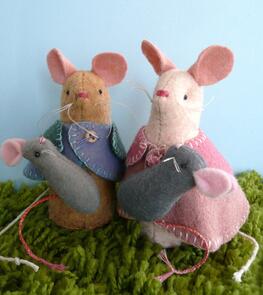 Frazzy Dazzles Mr and Mrs Mouse & their wee little Mouselings