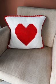 Circulo Crochet Pattern/Kit - Valentines Pillow