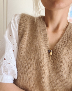 Petite Knit Stockholm Slipover V-neck - Knitting Pattern