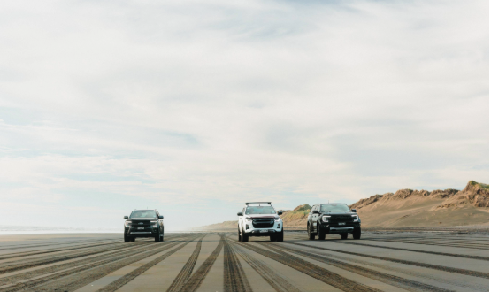Isuzu D-Max vs VW Amarok Vehicle Comparison Guide