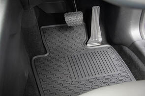 Clearance Lipped Rubber Mats for Mazda BT-50 Dual Cab (3rd Gen) 2020+